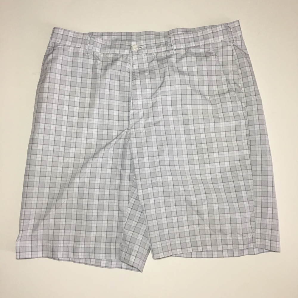 PGA Tour Golf Shorts Size 36 White Grey Lines
